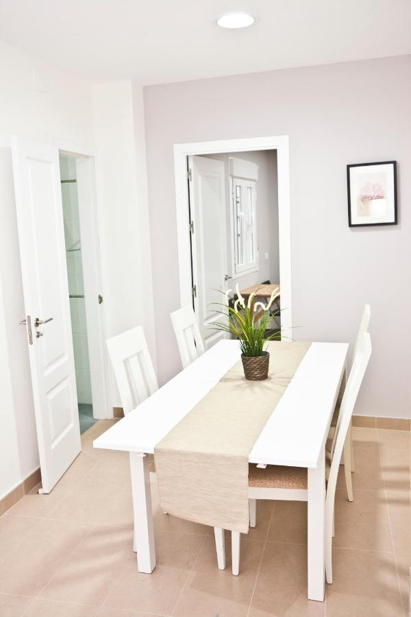 Apartamentos Unisierra Malaga Exterior photo